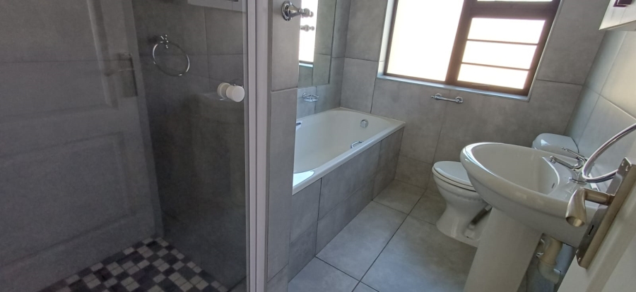 2 Bedroom Property for Sale in La Provance Free State